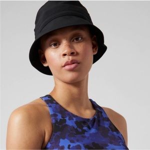 NWT Athleta Bucket Cap Black Size S/M
